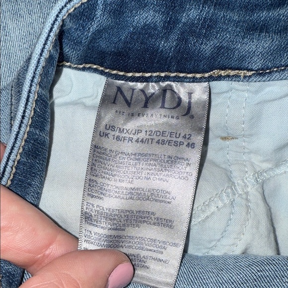 NYDJ Barbara Bootcut Classic Denim Jeans - size 12 - Raw Edge Hem B8 - Picture 4 of 5
